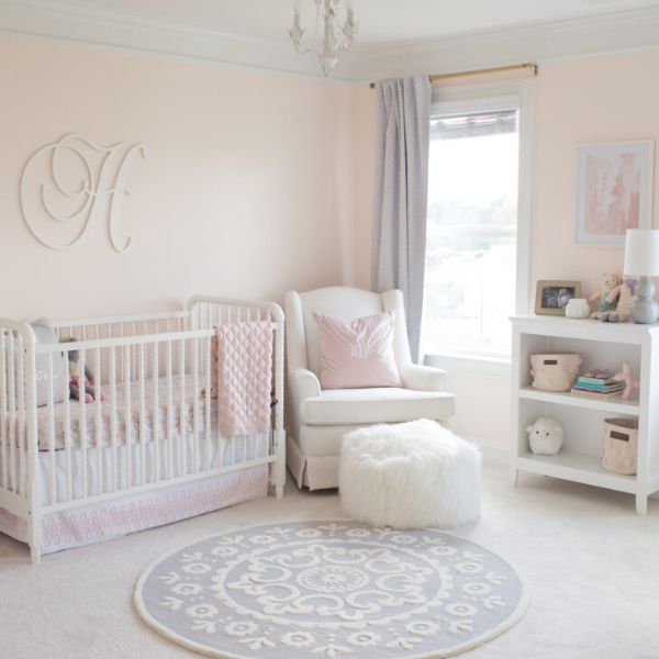Kamar Bayi Perempuan Soft Pink Minimalis